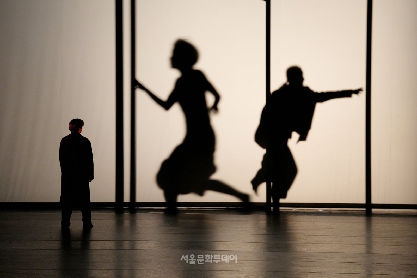 Home within Home : A Korean Dance of Belonging